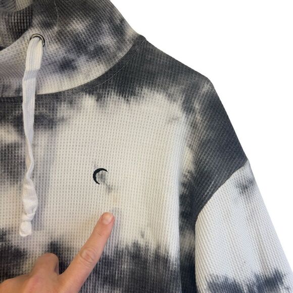 ZYIA White Tie Dye Waffle Knit Hendrix Pullover Thermal Hoodie - Picture 12 of 12